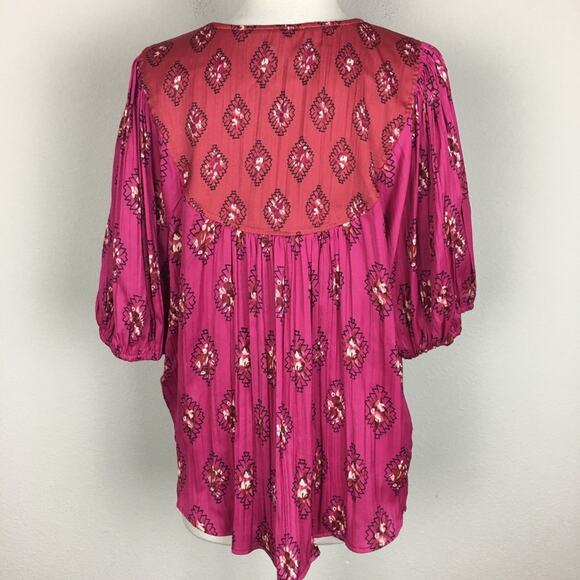 By Anthropologie Pink Red Ikat Floral Pop Over Top M/L - Picture 4 of 7